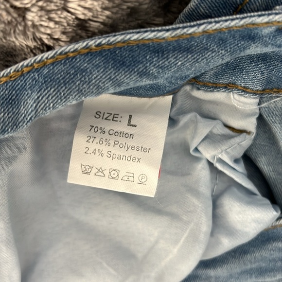 Stylish Blue Denim Jeans - Picture 4 of 4